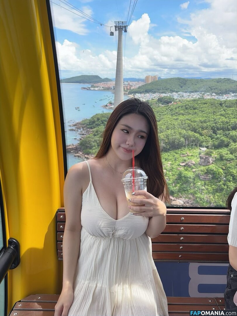 ling_00_ee Desnudo OnlyFans  Foto filtrada #12