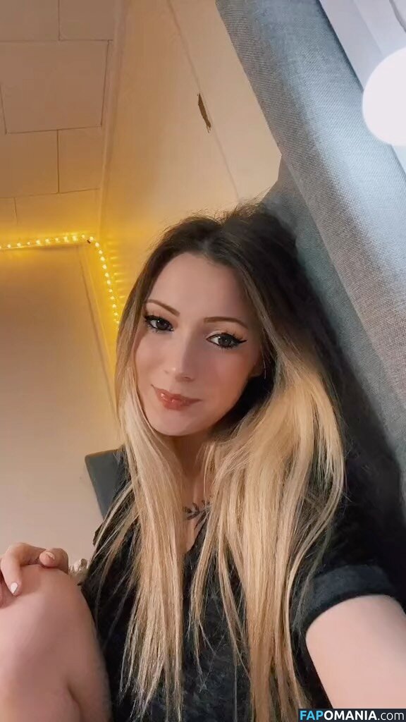 Little Momma / Littleemommaa21 / littlee.mommaa23 / littleemommaa23 Desnudo OnlyFans  Foto filtrada #11