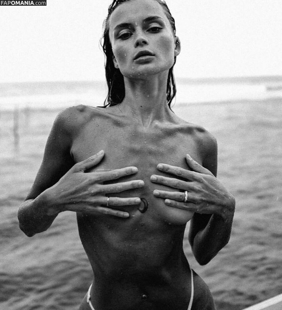 Lola Dikova / loladikovaa Desnudo OnlyFans  Foto filtrada #3