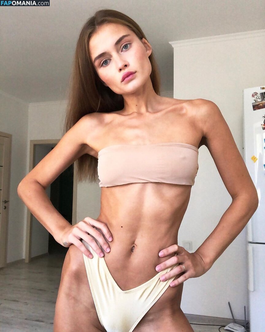 Lola Dikova / loladikovaa Desnudo OnlyFans  Foto filtrada #6