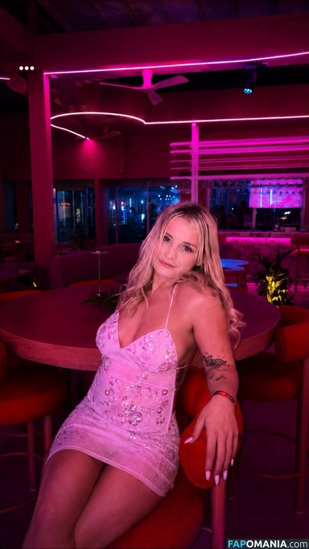luceoliviaxo / lucyxoliviaa Desnudo OnlyFans  Foto filtrada #9