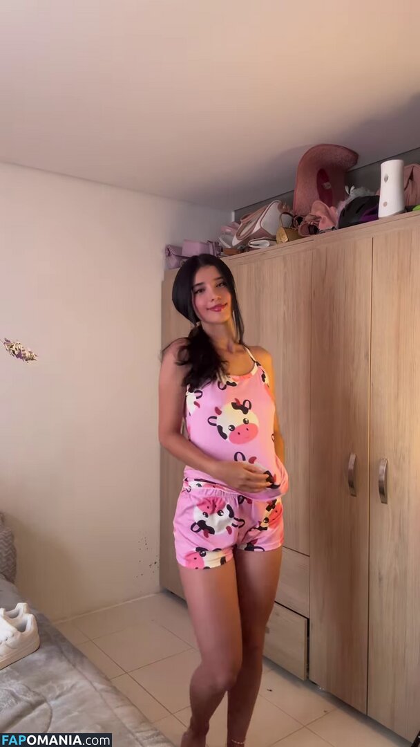 Luisa Valencia / lu_valenciaz Desnudo OnlyFans  Foto filtrada #8