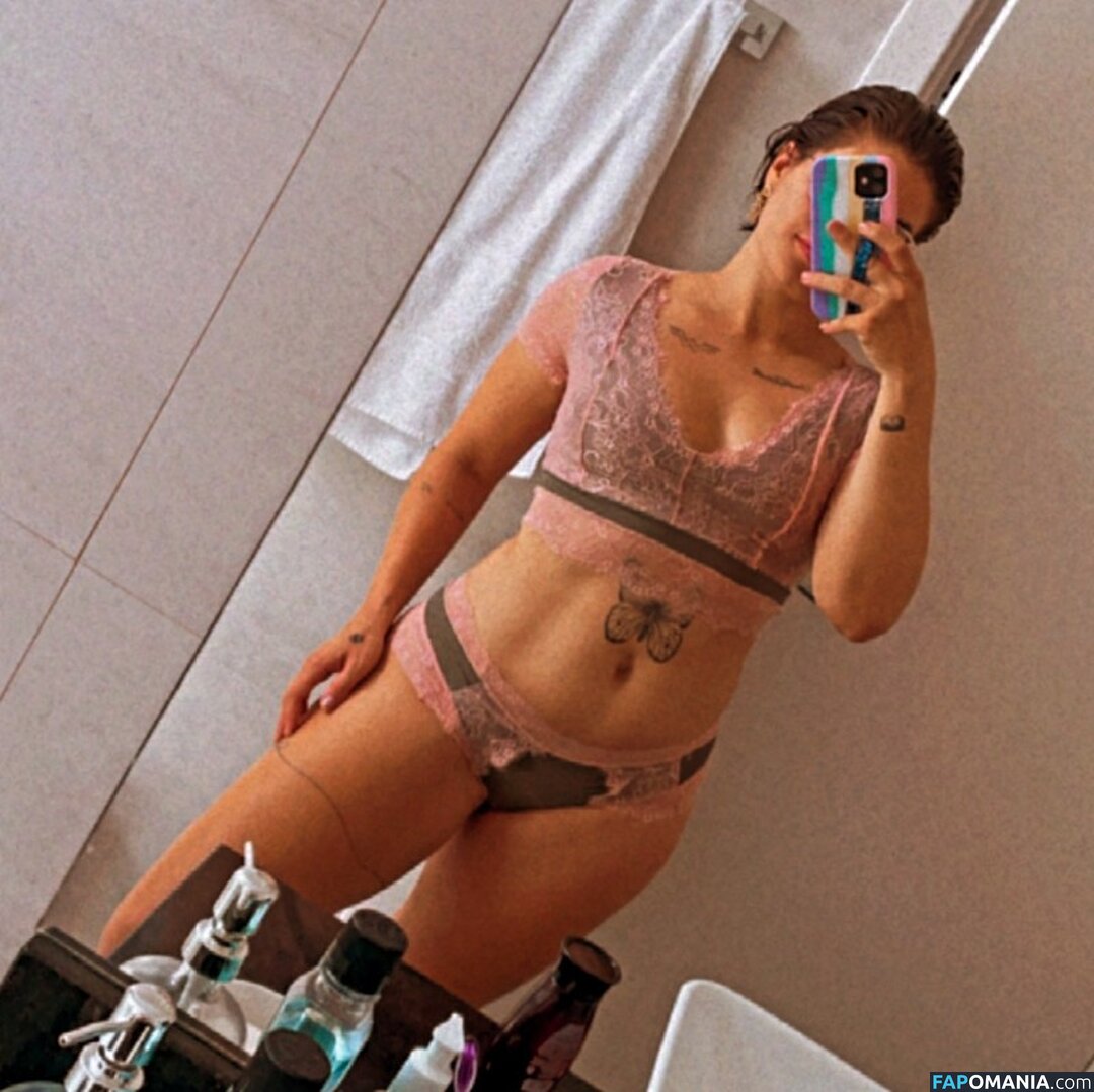 Luma Letícia / luma.focadanafarda Desnudo OnlyFans  Foto filtrada #6