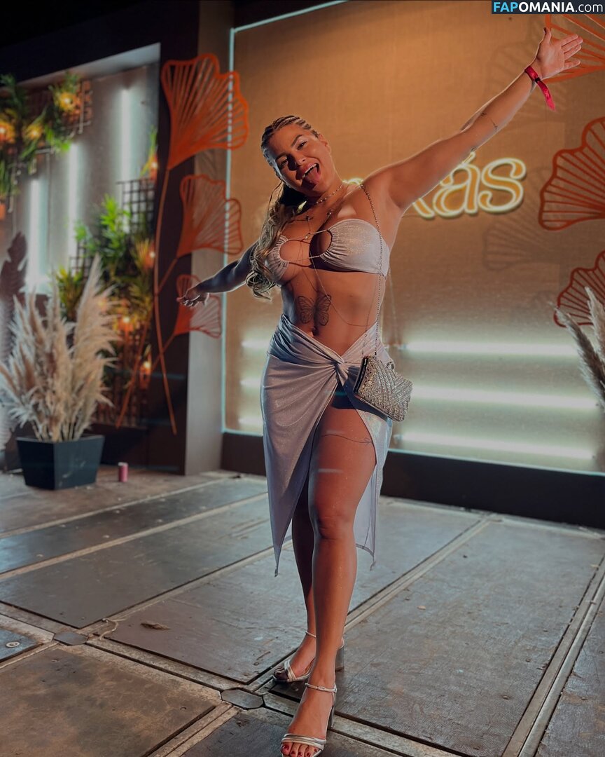Luma Letícia / luma.focadanafarda Desnudo OnlyFans  Foto filtrada #18
