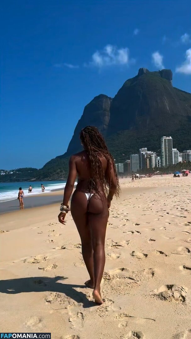 Lumena Aleluia / LumenaAleluia / lumena.aleluia Desnudo OnlyFans  Foto filtrada #77