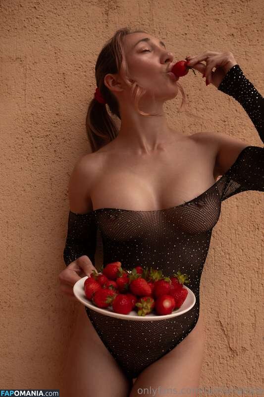 Luna Hale / iamlunahale / perkyluna Desnudo OnlyFans  Foto filtrada #1