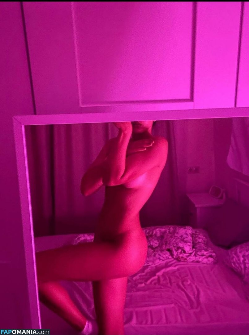 Lydia / owlida / pissqu33n Desnudo OnlyFans  Foto filtrada #3