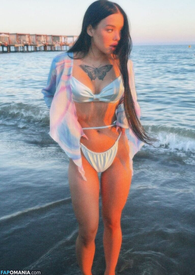 lyna_com2000 Desnudo OnlyFans  Foto filtrada #8
