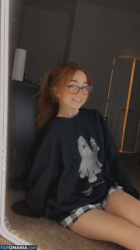 Lyssaurora / https: Desnudo OnlyFans  Foto filtrada #361