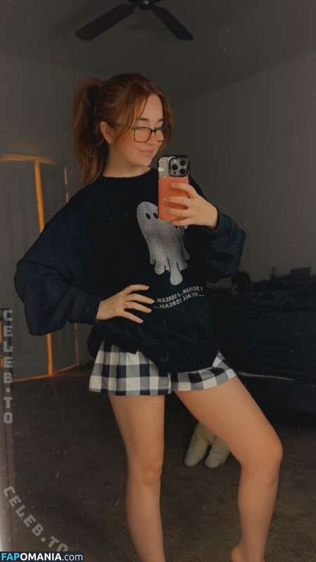 Lyssaurora / https: Desnudo OnlyFans  Foto filtrada #378