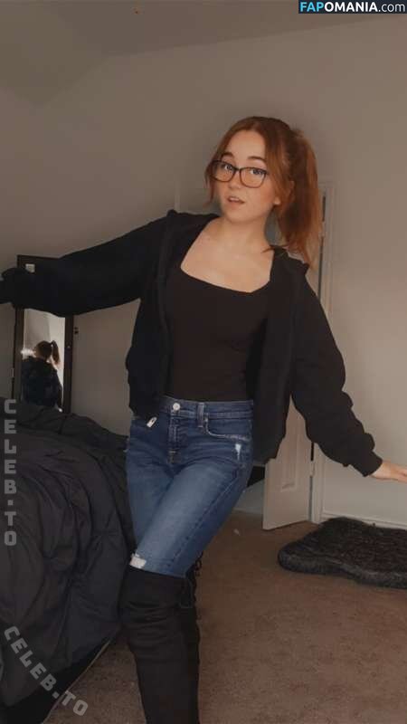 Lyssaurora / https: Desnudo OnlyFans  Foto filtrada #395