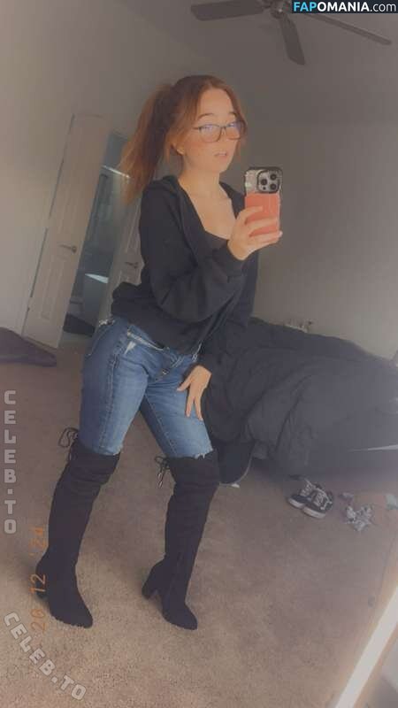 Lyssaurora / https: Desnudo OnlyFans  Foto filtrada #397