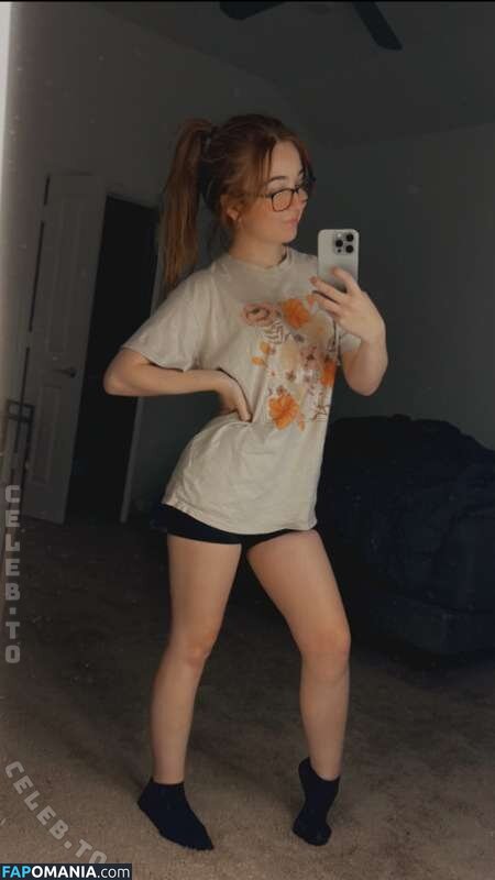 Lyssaurora / https: Desnudo OnlyFans  Foto filtrada #428