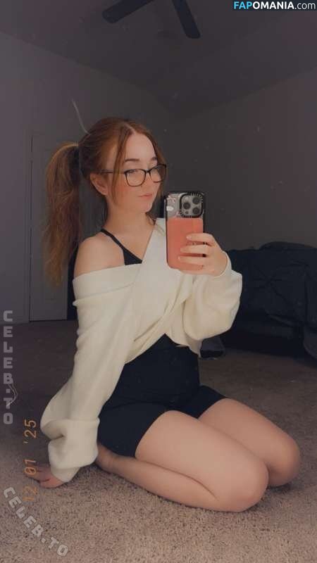 Lyssaurora / https: Desnudo OnlyFans  Foto filtrada #533