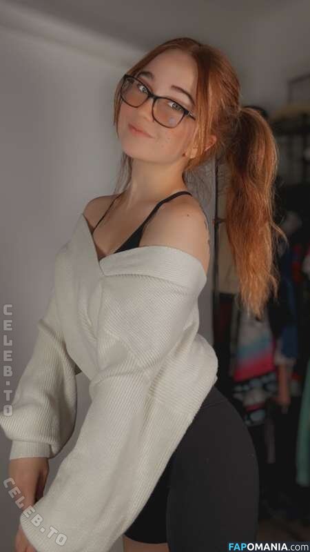 Lyssaurora / https: Desnudo OnlyFans  Foto filtrada #534