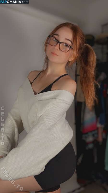 Lyssaurora / https: Desnudo OnlyFans  Foto filtrada #536