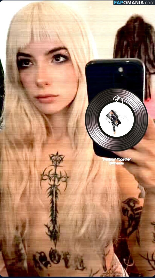 madhousemila / shelbyrita_lee Desnudo OnlyFans  Foto filtrada #6