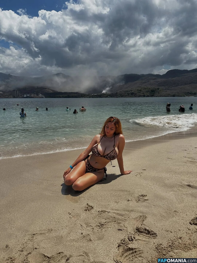 Maria Celeste / https: / mariacelesteguevaraa Desnudo OnlyFans  Foto filtrada #4