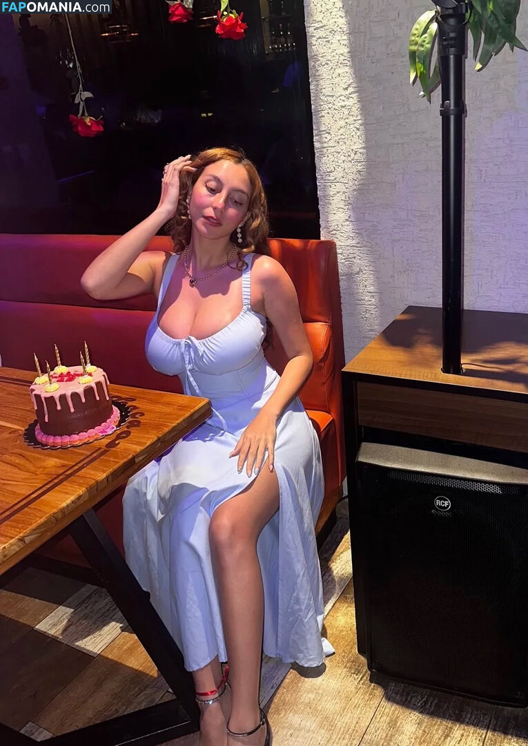 Maria Celeste / https: / mariacelesteguevaraa Desnudo OnlyFans  Foto filtrada #14