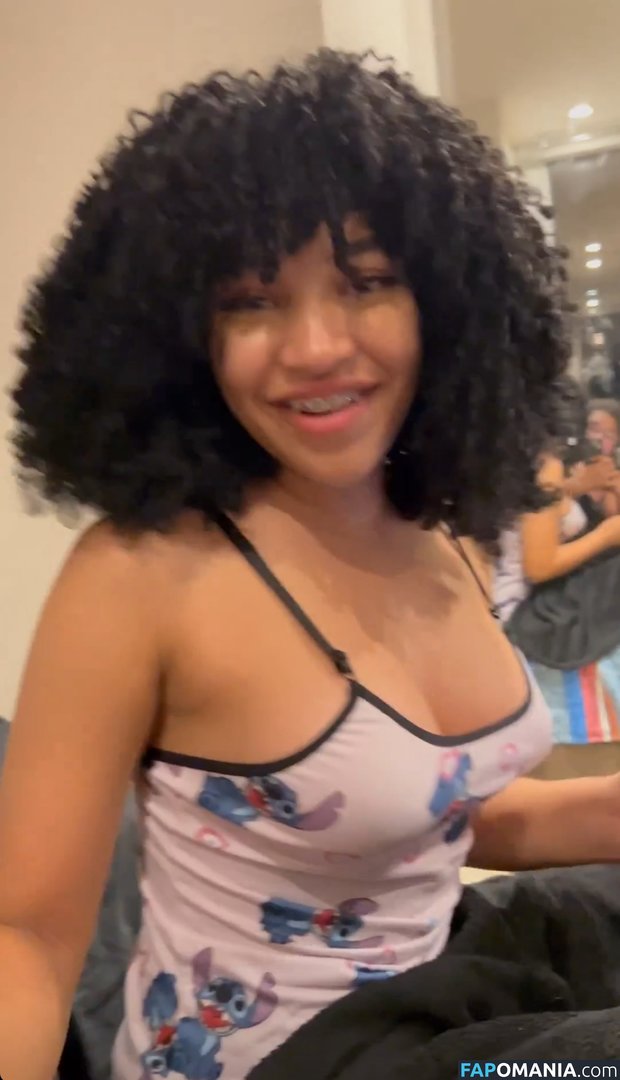 Marycuriell Desnudo OnlyFans  Foto filtrada #11