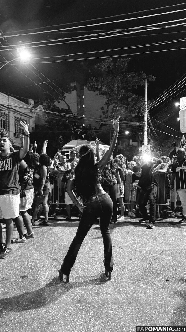 MC Rebecca / rebecca Desnudo OnlyFans  Foto filtrada #1