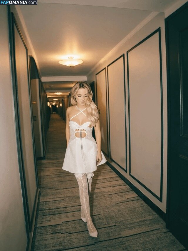 Mckenna Grace / https: / mckennagrace / mckennagraceful Desnudo OnlyFans  Foto filtrada #244