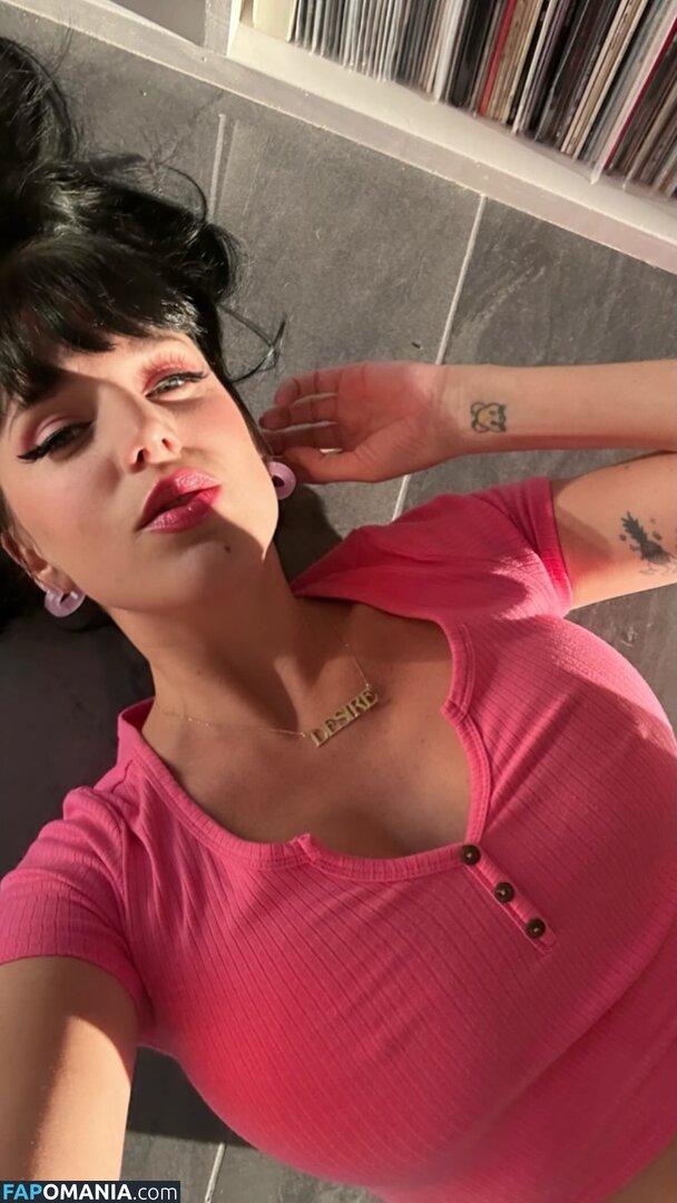 Desire (desire_musicofficial / Megan Louise / desire_musicofficial Desnudo OnlyFans  Foto filtrada #3