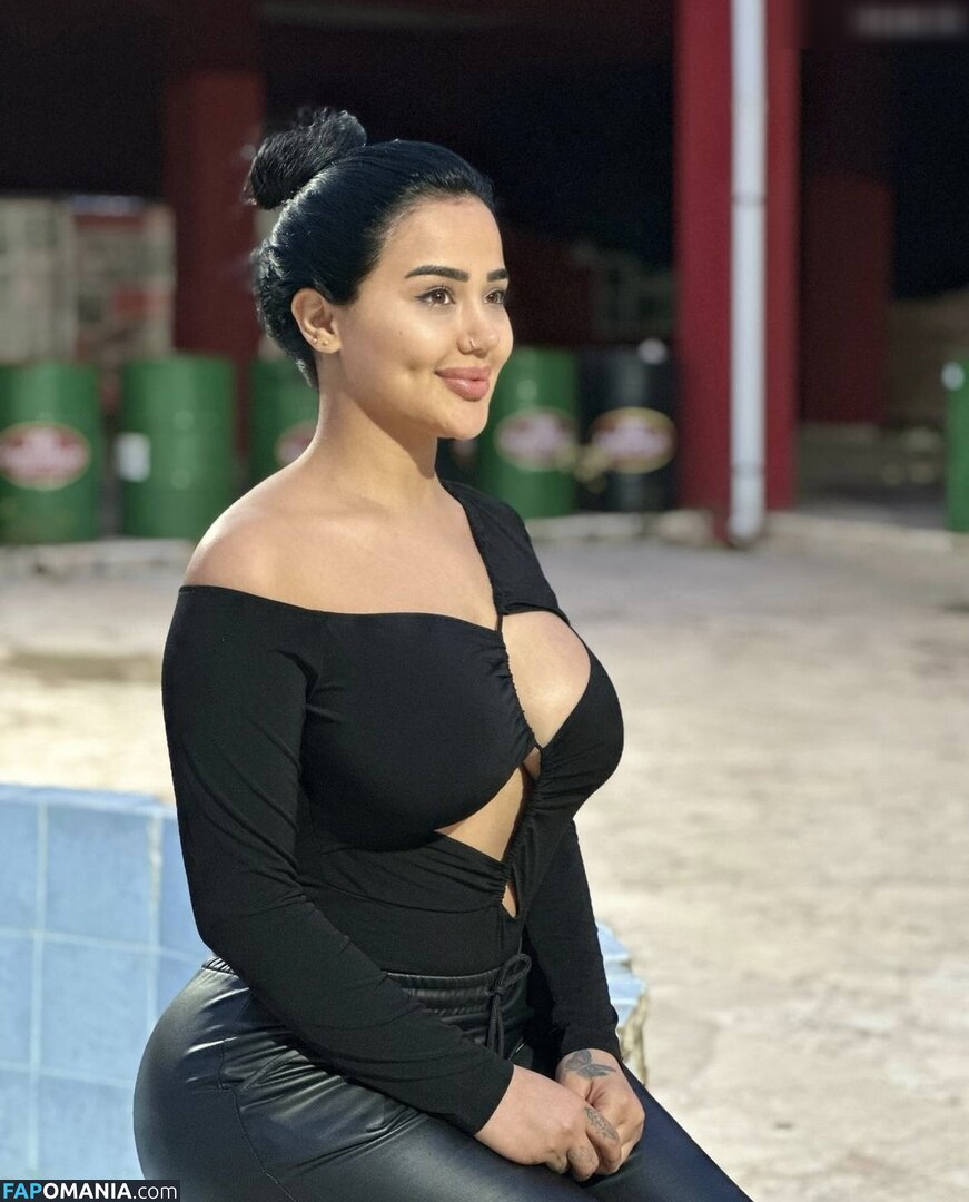 Melek Azad / melek.azd / melekazad Desnudo OnlyFans  Foto filtrada #3