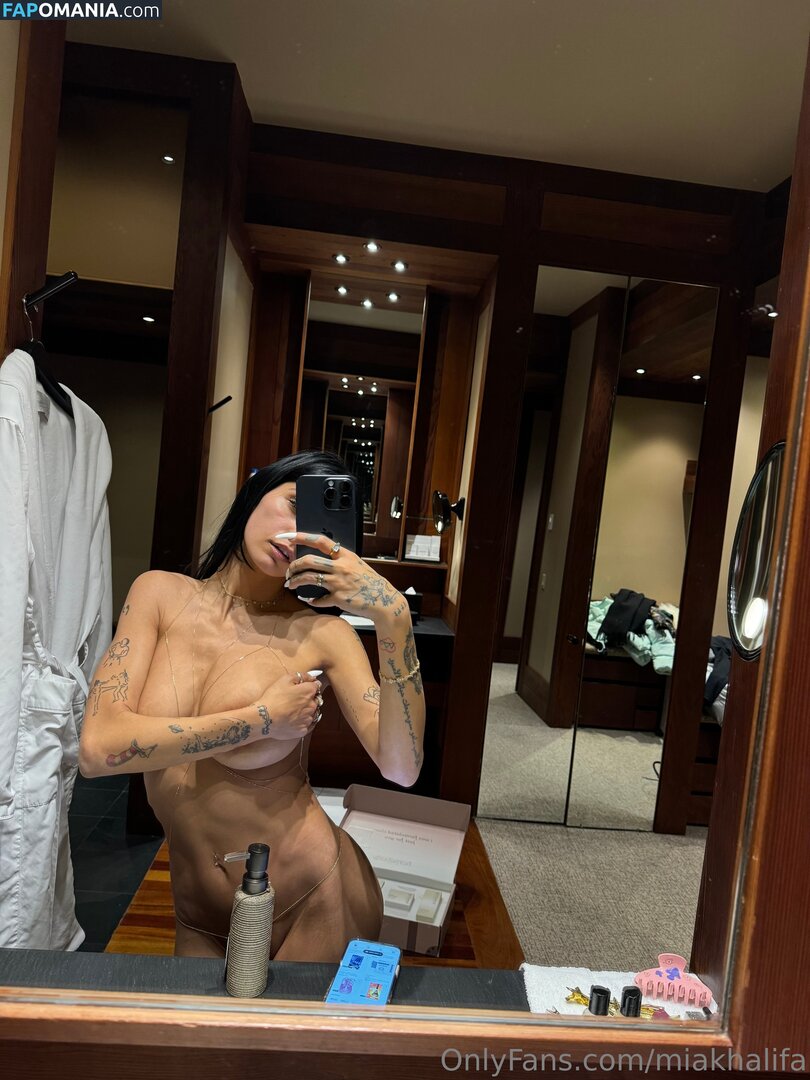 Mia Khalifa / miakhalifa Desnudo OnlyFans  Foto filtrada #52