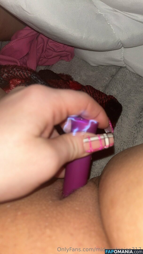 Holly / Midwest Spice 317 / midwestspice317 / randomess317 / randomesss86 Desnudo OnlyFans  Foto filtrada #8