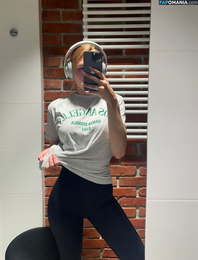 Mihalina Novakovskaya / mihalina_novakovskaya Desnudo OnlyFans  Foto filtrada #1
