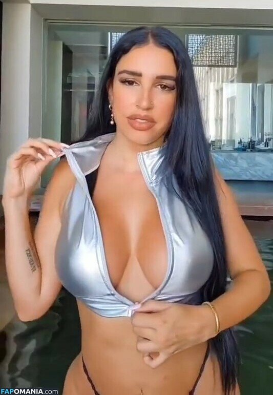 Mikaela Barbosa / Mikaelabrbs Desnudo OnlyFans  Foto filtrada #77