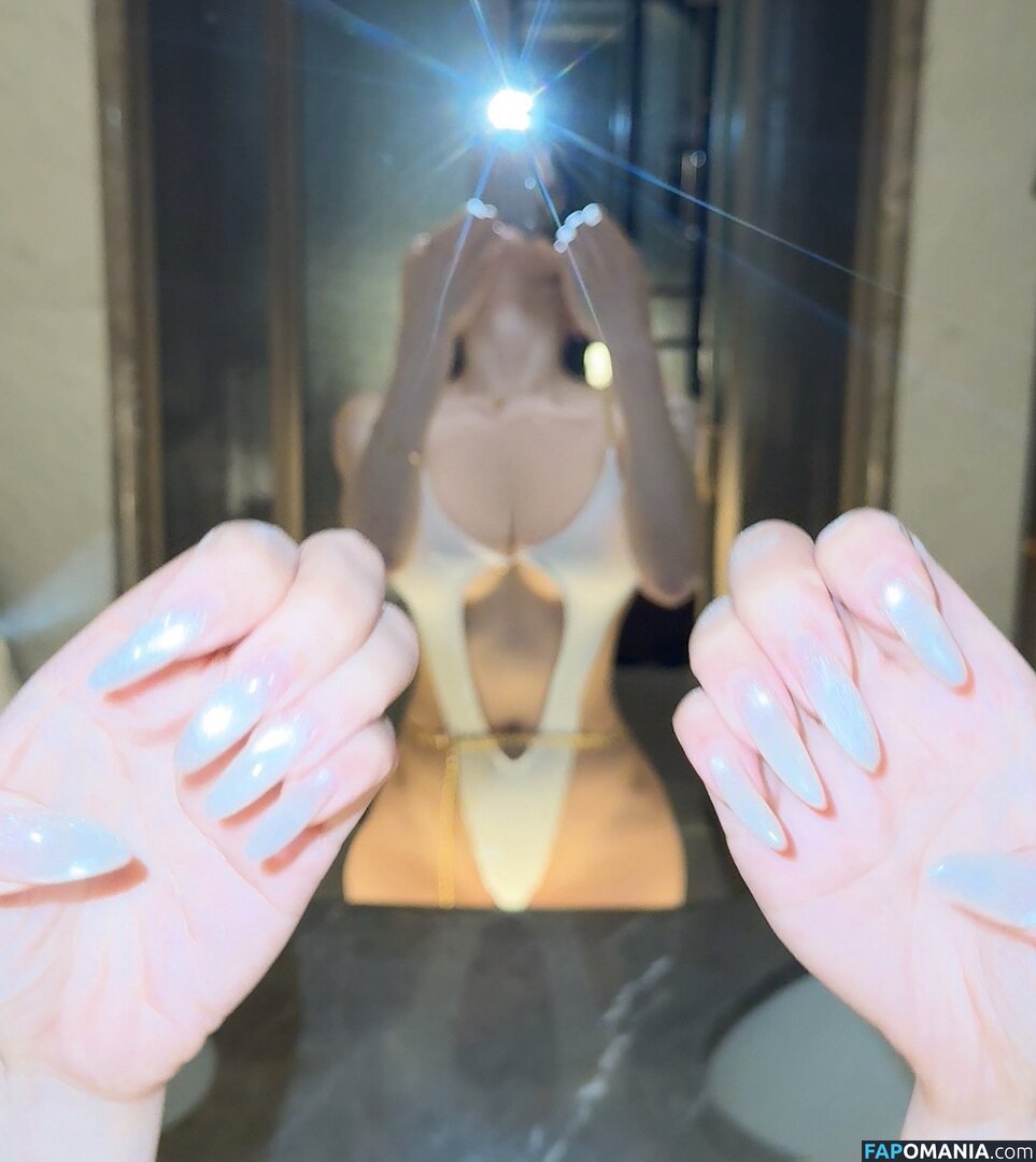 Mimi_1.1 Mimi_1.2 / mimi__1.1 / mimidan Desnudo OnlyFans  Foto filtrada #1