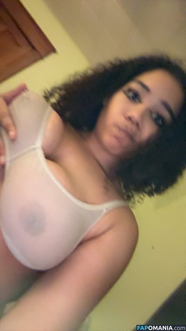 minaaishungry / minaishungry Desnudo OnlyFans  Foto filtrada #11