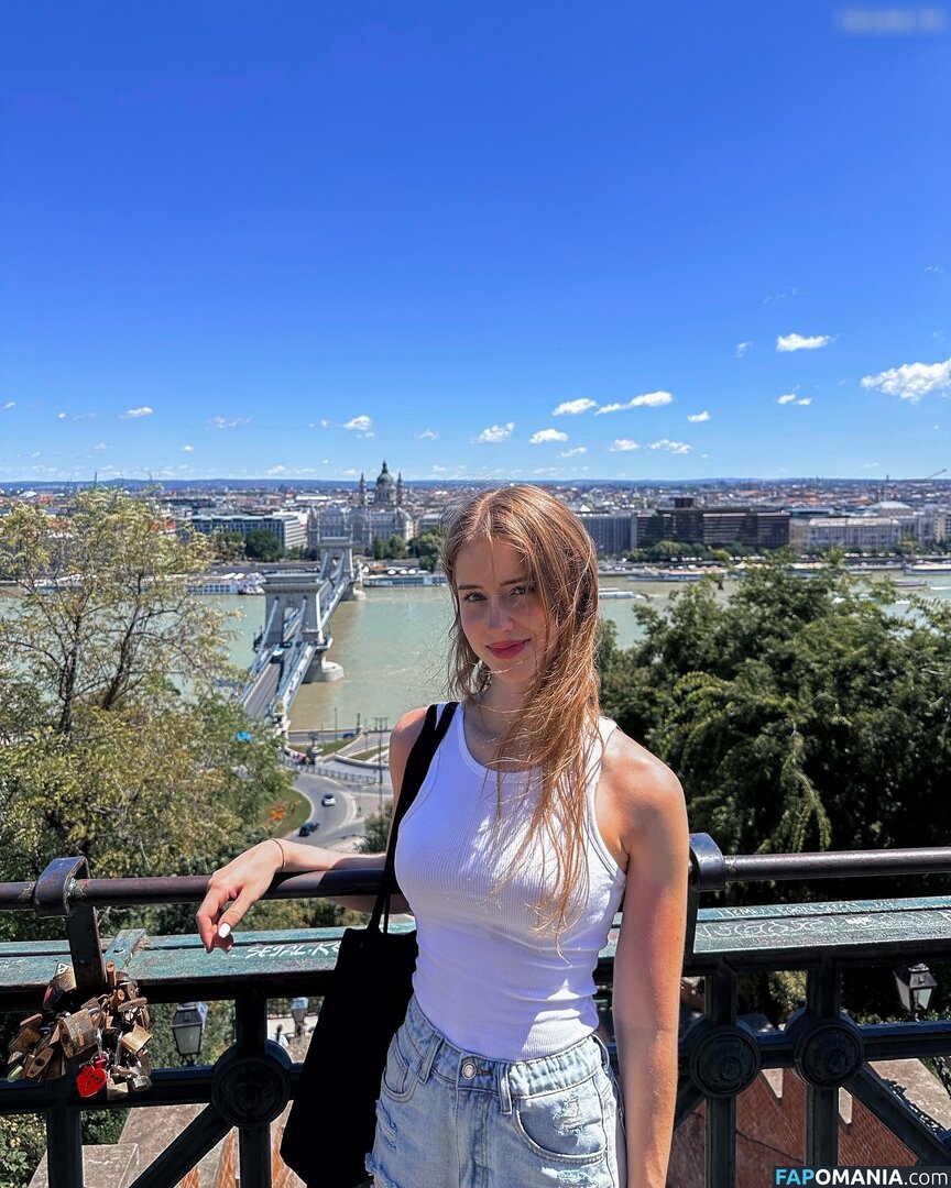 Mira Szalma / https: / mira.004 Desnudo OnlyFans  Foto filtrada #525