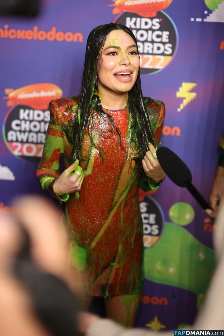 Miranda Cosgrove / MirandaCosgrove / onlyfanssz Desnudo OnlyFans  Foto filtrada #451