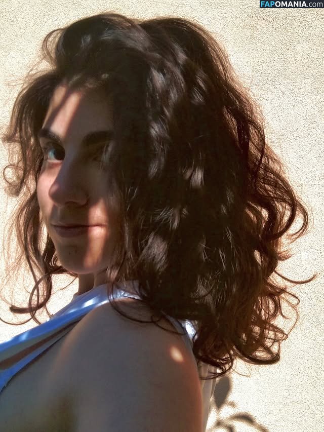 Miriana Di Fazio / cecinestpasmiri Desnudo OnlyFans  Foto filtrada #2