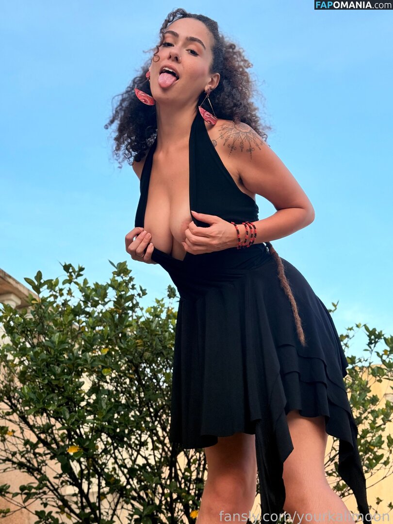 moonkalimah Desnudo OnlyFans  Foto filtrada #3