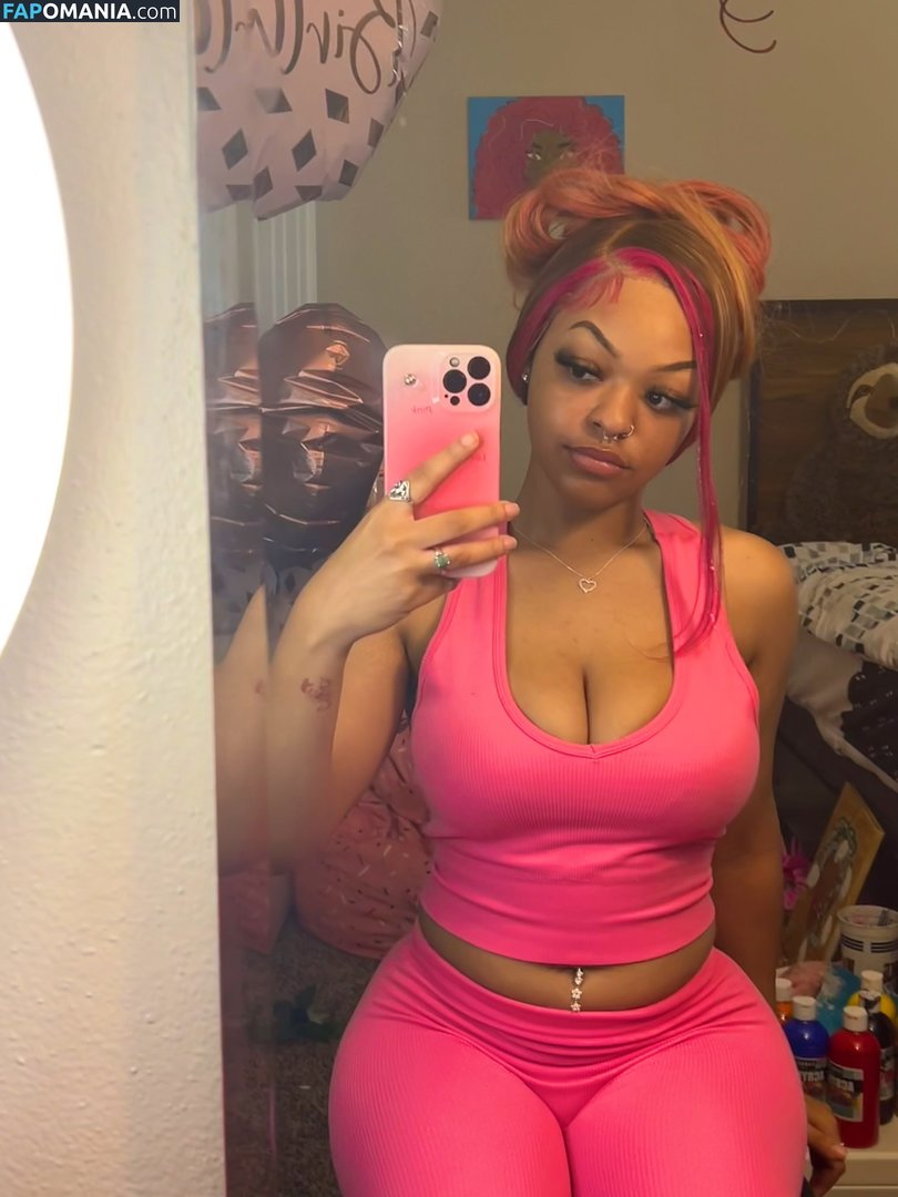deacconti / hotgirlkatyy / mrs.supersoaker9000 / souljagirlkay Desnudo OnlyFans  Foto filtrada #5