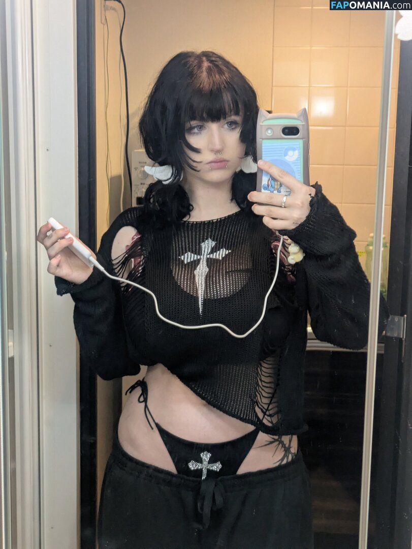 Mylittlerobin / _littlerobin_ Desnudo OnlyFans  Foto filtrada #1