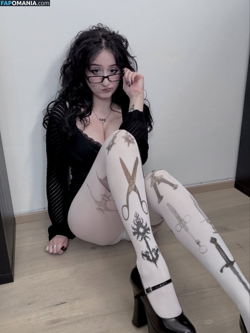 Myrteya / myrajade Desnudo OnlyFans  Foto filtrada #19