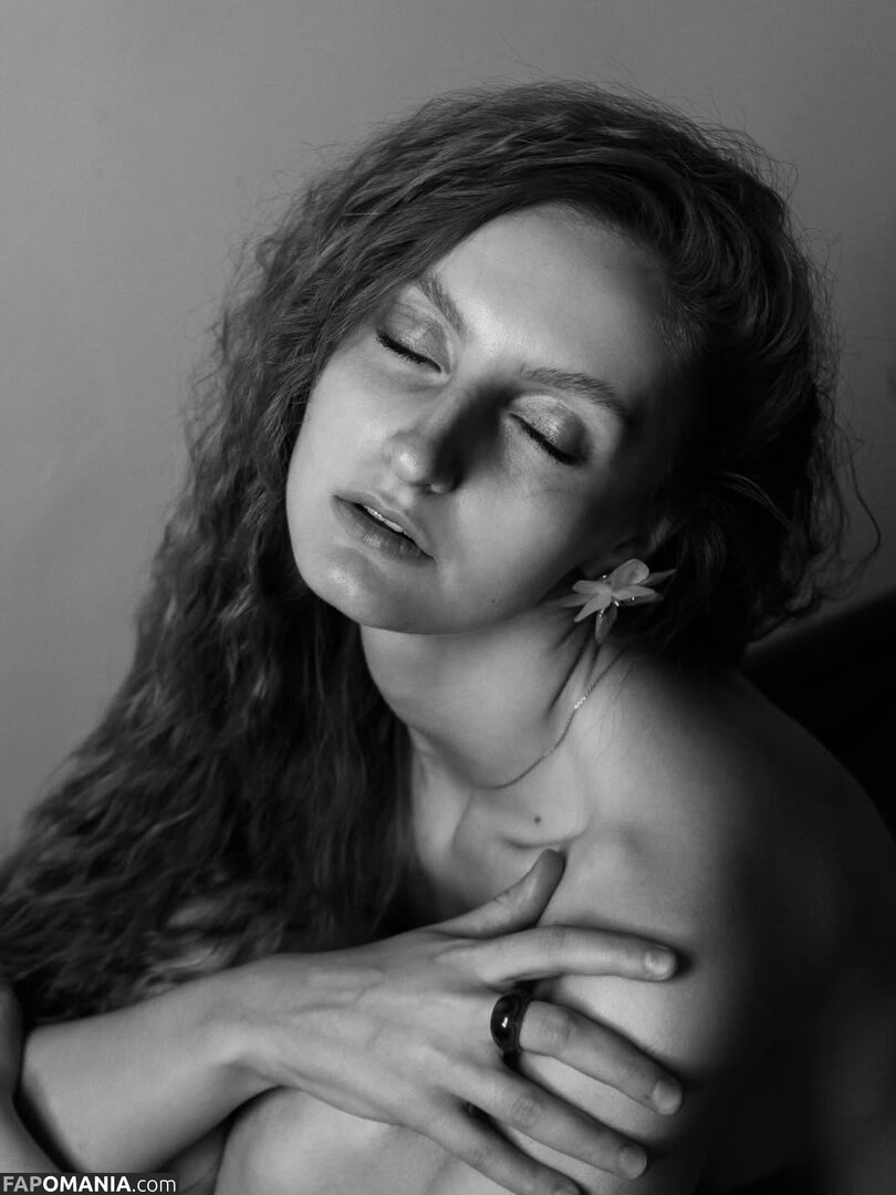 a.naastasiaa / naastasiaa Desnudo OnlyFans  Foto filtrada #8
