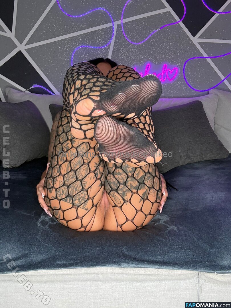 Nadine.inked / https: Desnudo OnlyFans  Foto filtrada #2