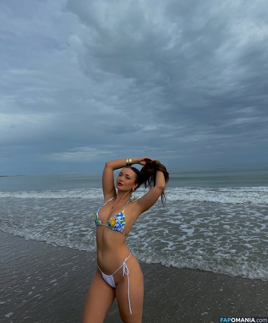 lunaabaabe / naomy_jakab Desnudo OnlyFans  Foto filtrada #3