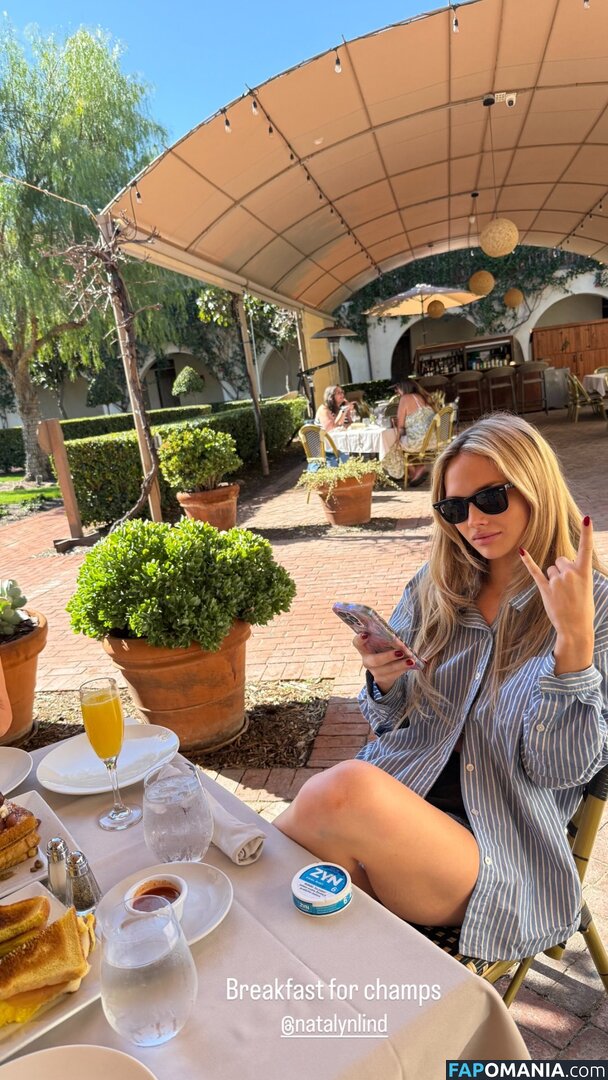 Natalie Alyn Lind / NatalieAlynLind / https: / natalynlind Desnudo OnlyFans  Foto filtrada #484