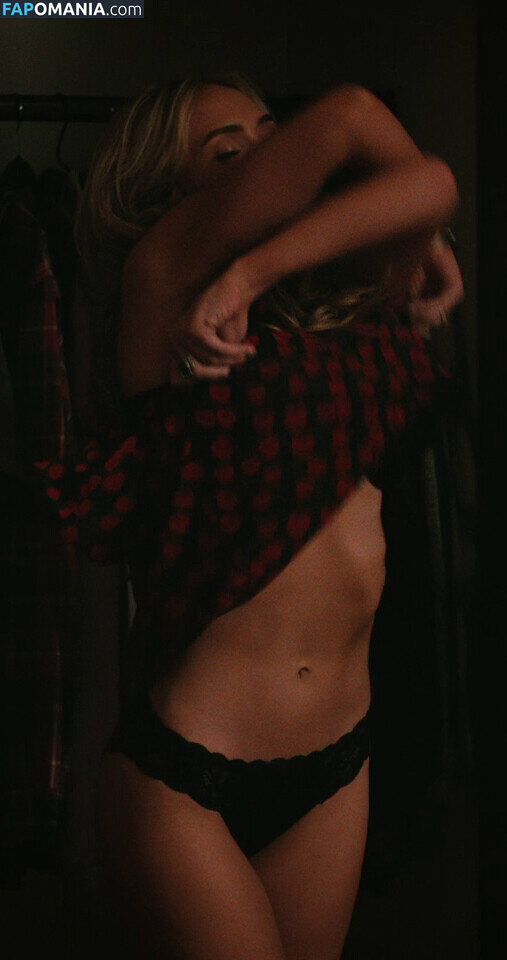 Natalie Alyn Lind / NatalieAlynLind / https: / natalynlind Desnudo OnlyFans  Foto filtrada #555