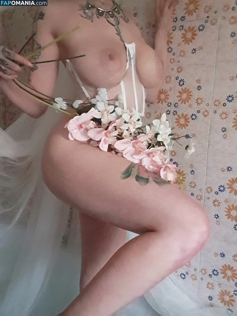 NausicaaRondina Desnudo OnlyFans  Foto filtrada #22
