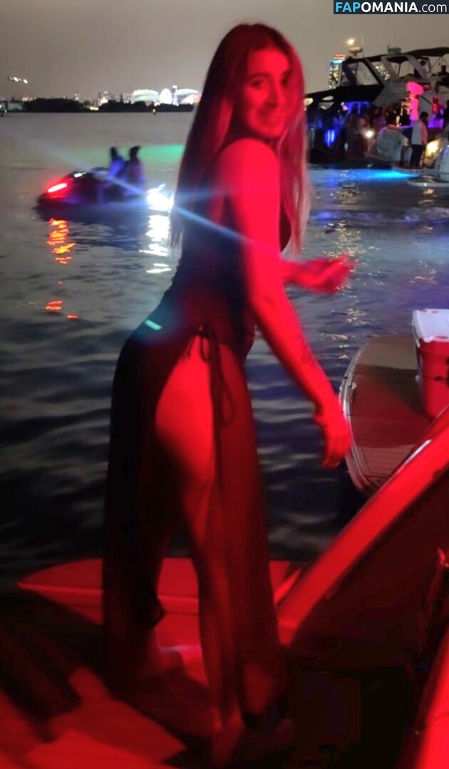 Navpreet Gotara / navpreetg_ Desnudo OnlyFans  Foto filtrada #1
