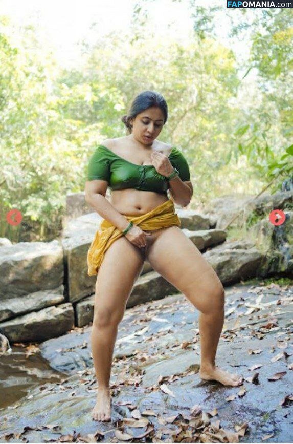 Nila Nambiar / Smera1695 / nilanambiar Desnudo OnlyFans  Foto filtrada #9