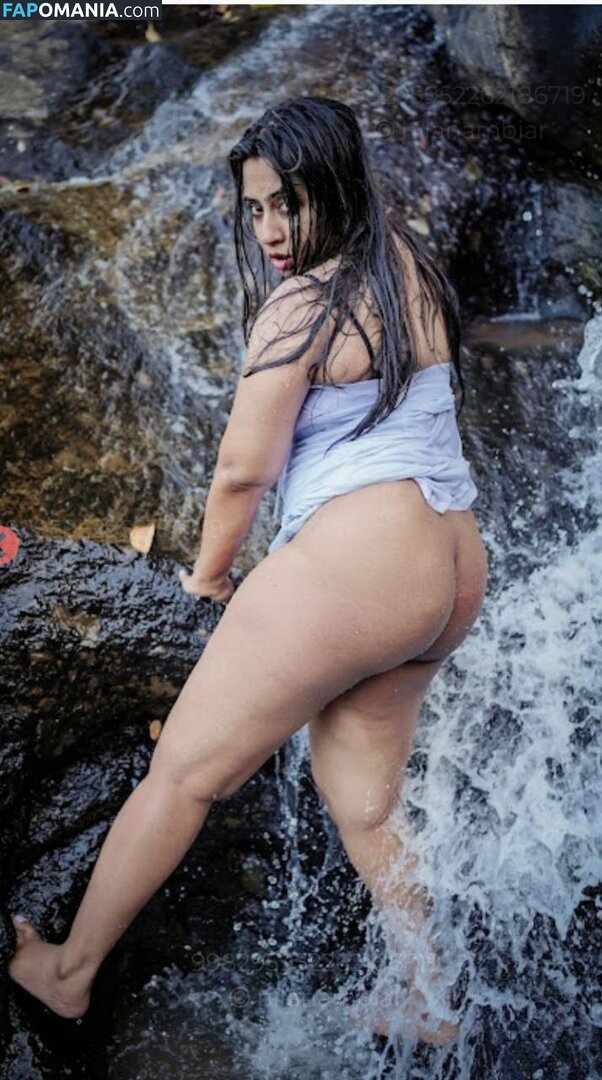 Nila Nambiar / Smera1695 / nilanambiar Desnudo OnlyFans  Foto filtrada #29